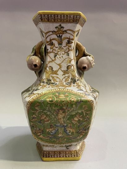 Baluster vase in cracked porcelain decorated...