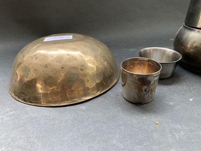 Lot de métal argenté et cuivre.