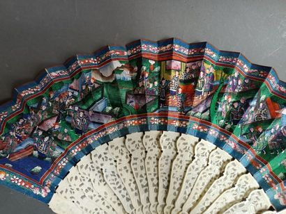 CHINA, Canton, 1880-1914
Fan with ivory strands...