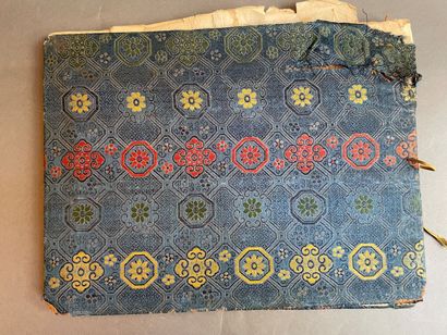 Album covered with fabric containing 5 gouaches...