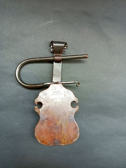 Bronze lock in the taste of the eighteenth...