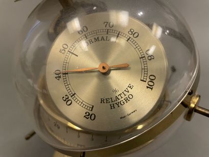 Barometer in gilded brass and plexiglass...