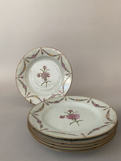 CHINE
Ensemble de six assiettes en porcelaine...