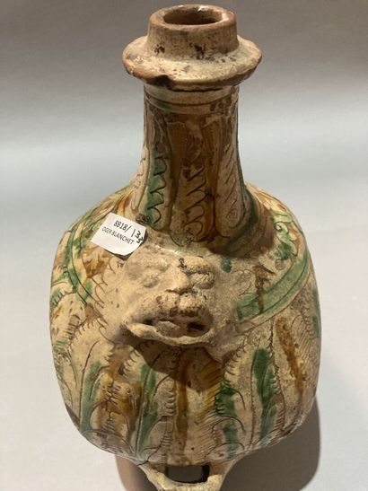 ART POPULAIRE HONGROIS- XIXème siècle
Pot...