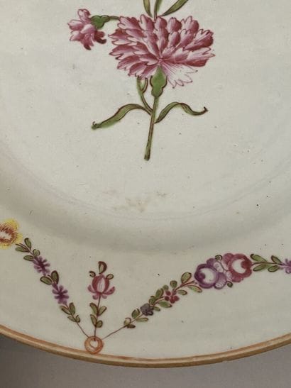 CHINE
Ensemble de six assiettes en porcelaine...