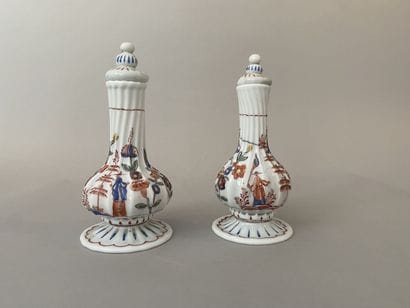 Attribué à Bernard PERROT (1640-1709) : 
Paire...