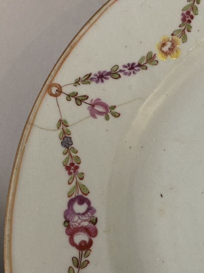 CHINE
Ensemble de six assiettes en porcelaine...