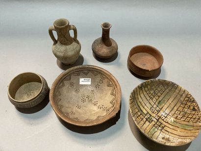 Mannette d'archéologie de provenances diverses...
