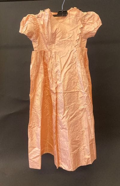 Eléments de costume d'une garde-robe bourgeoise,...