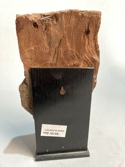 Tête de dignitaire
Bois sculpté avec polychromie
Provenant...