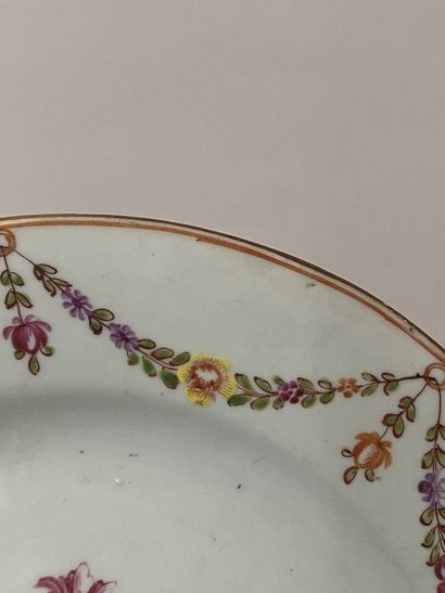 CHINE
Ensemble de six assiettes en porcelaine...