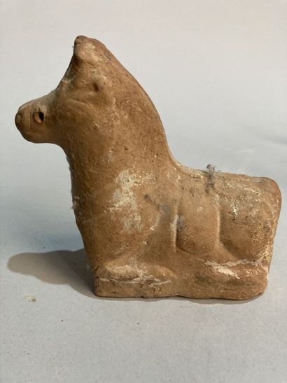 Mannette d'archéologie de provenances diverses...