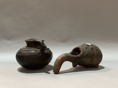 ART PRIMITIF - AFRIQUE
Pot en terre cuite...