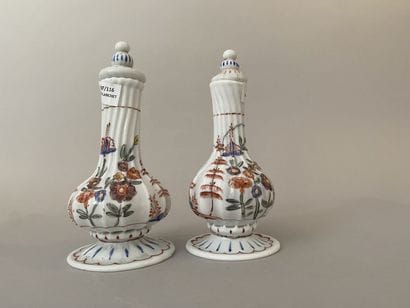 Attribué à Bernard PERROT (1640-1709) : 
Paire...