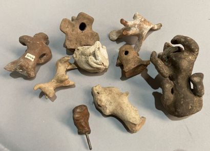 Neufs figurines d'animaux comprenant buffle,...