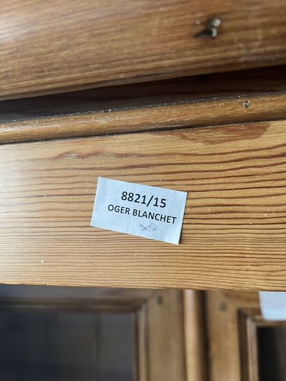 Buffet in natural wood.
Louis Philippe style.
100...