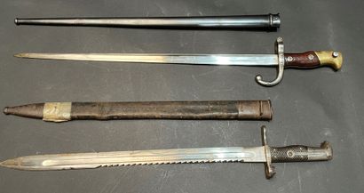 Set of 4 bayonets
63 and 66 cm