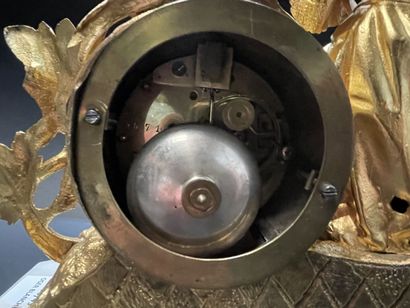 Clock in gilt metal and alabaster with a...