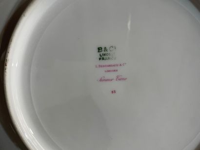 Lot of porcelain dishes including a part...