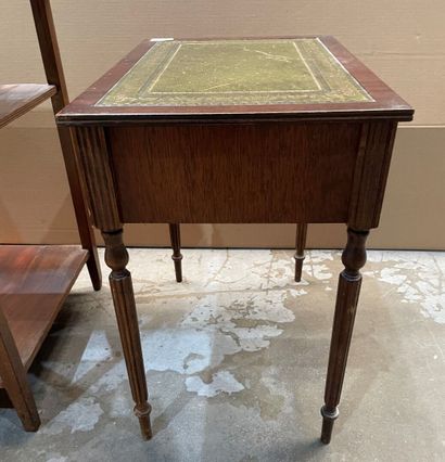 Two bedside tables. 
English style. 
52 x...