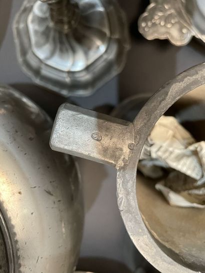 Important lot of pewter : dishes, bowls,...