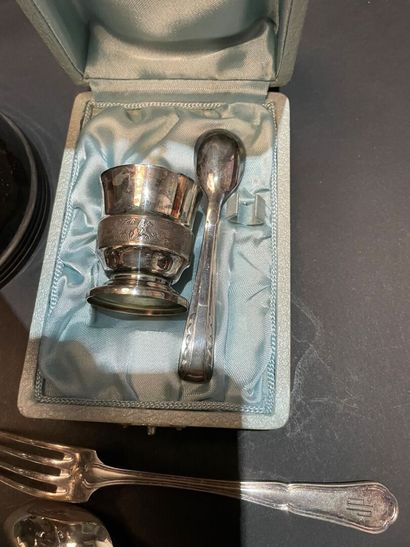 Lot of silver plated metal including: pourers,...