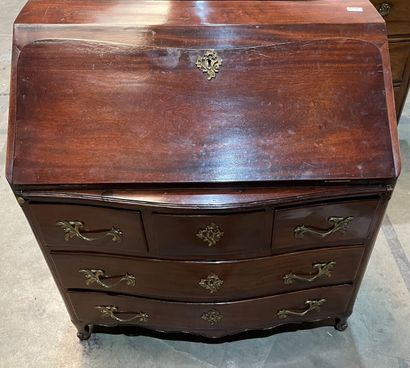 Mahogany scriban chest of drawers, opening...