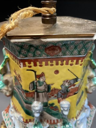 Hexagonal porcelain vase enamelled polychrome...