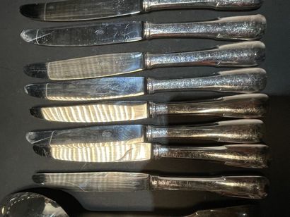 Part of a silver-plated menagere model uniplat,...