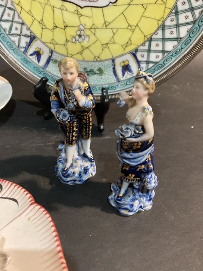Lot of earthenware and porcelain: plates,...