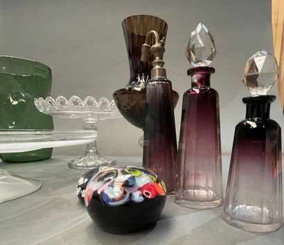 Lot of glassware: copes, vases, flaco,s,...