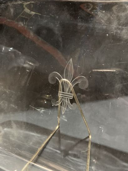 Lot of glassware including: vases, carafes,...