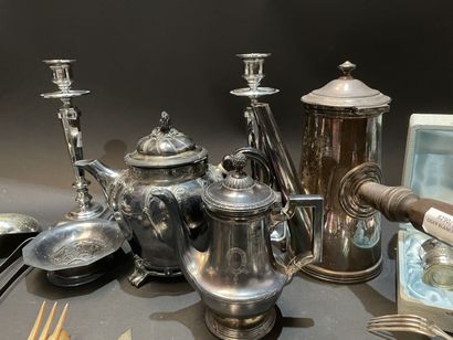 Lot of silver plated metal including: pourers,...