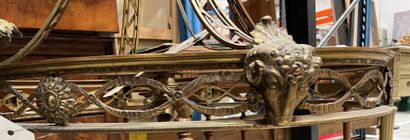 Gilded bronze chandelier decorated with ribbons,...