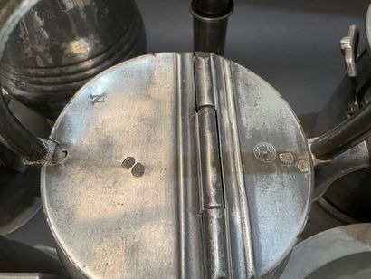 Important lot of pewter : dishes, bowls,...