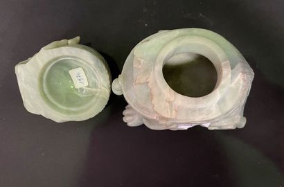 Carved light green jadeite Dog of Fô.
20th...