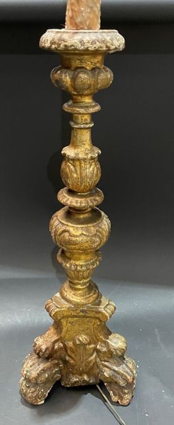Candelabra in scupted and gilded wood
H :...