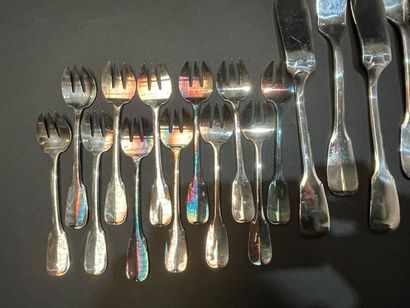 Part of a silver-plated menagere model uniplat,...
