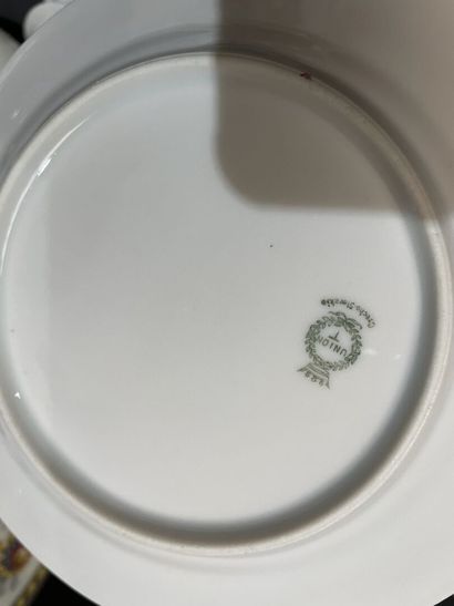 Lot of porcelain dishes including a part...
