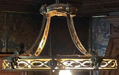 Gilded bronze chandelier decorated with ribbons,...