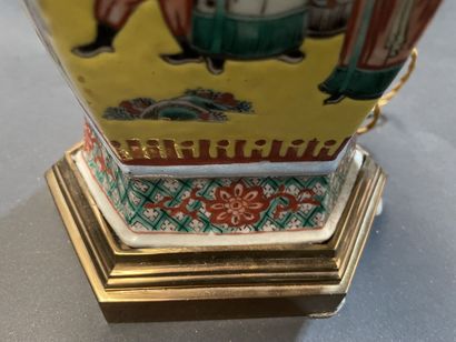 Hexagonal porcelain vase enamelled polychrome...