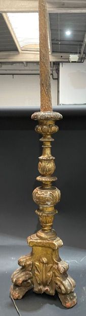 Candelabra in scupted and gilded wood
H :...