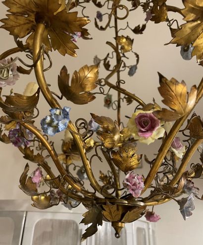 Gilded bronze chandelier decorated with porcelain...