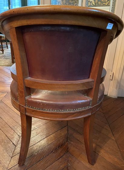 Office armchair with wrap-around back in...