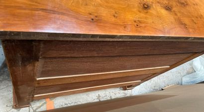 Small chest of drawers in burr walnut veneer...