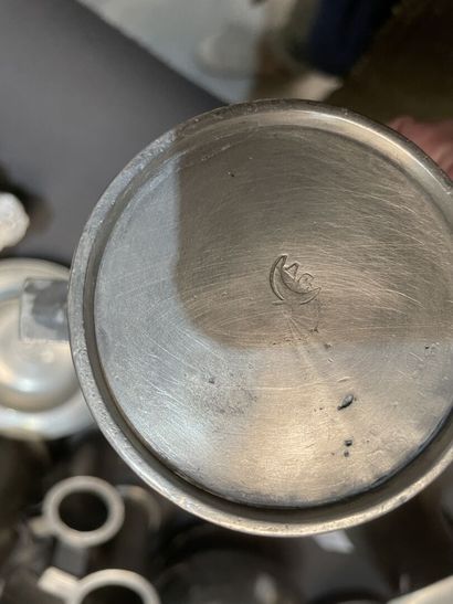 Important lot of pewter : dishes, bowls,...