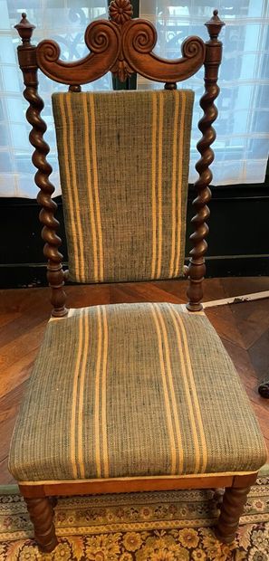 Low chair with high back, the amounts and...