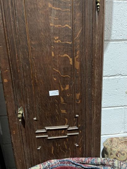 Floor clock in oak richly carved. 
Work in...
