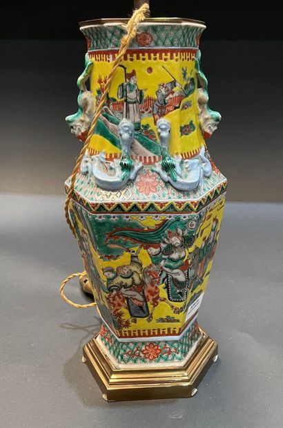 Hexagonal porcelain vase enamelled polychrome...