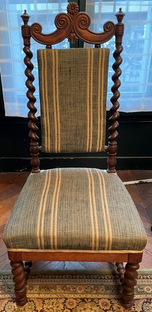 Low chair with high back, the amounts and...
